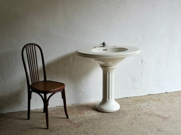 Early 20th Century French Oval Pedestal Sink