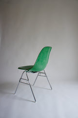 4 x EAMES DSS FIBREGLASS CHAIRS BY HERMAN MILLER