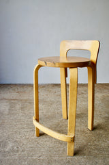 PAIR OF VINTAGE ALVAR AALTO K65 HIGH CHAIRS